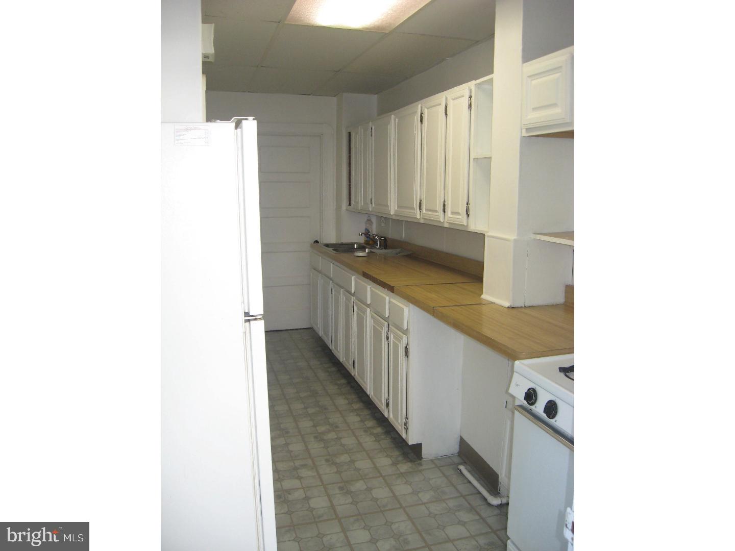 504 Millbank Road Upper Darby, PA 19082 - Photo 5 of 15