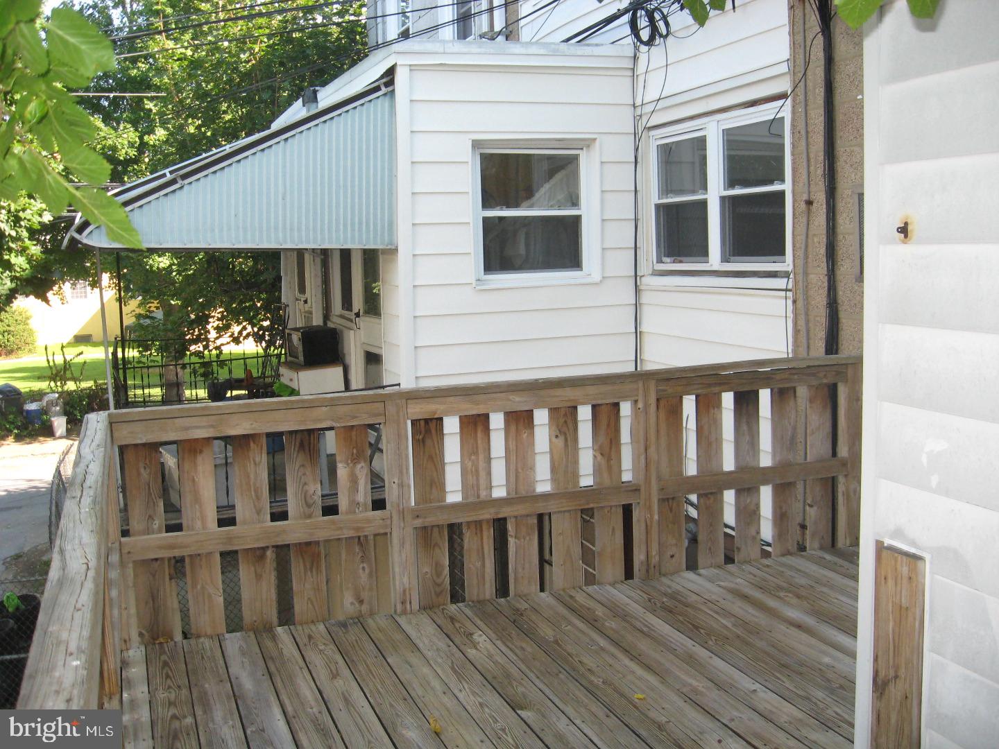 504 Millbank Road Upper Darby, PA 19082 - Photo 6 of 15