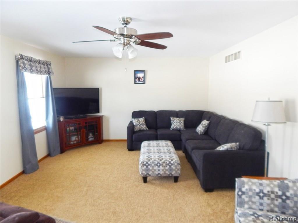 830 Cove Road Goodells, MI 48027 - Photo 6 of 19 5.jpg