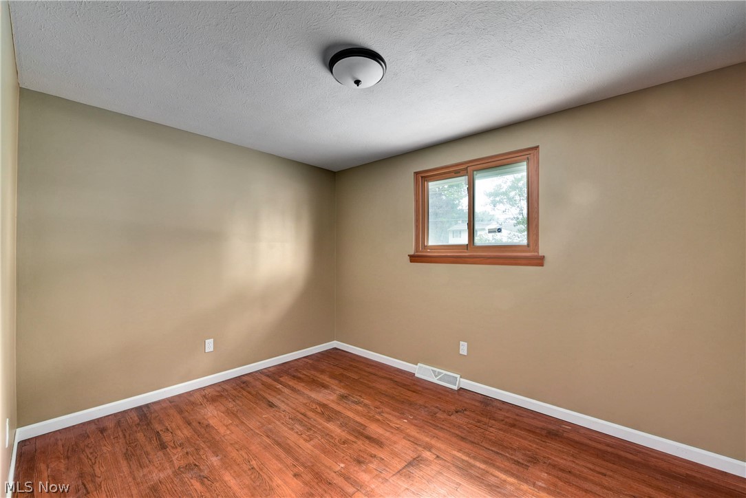 37321 Sugar Ridge Road North Ridgeville, OH 44039 - Photo 22 of 35
