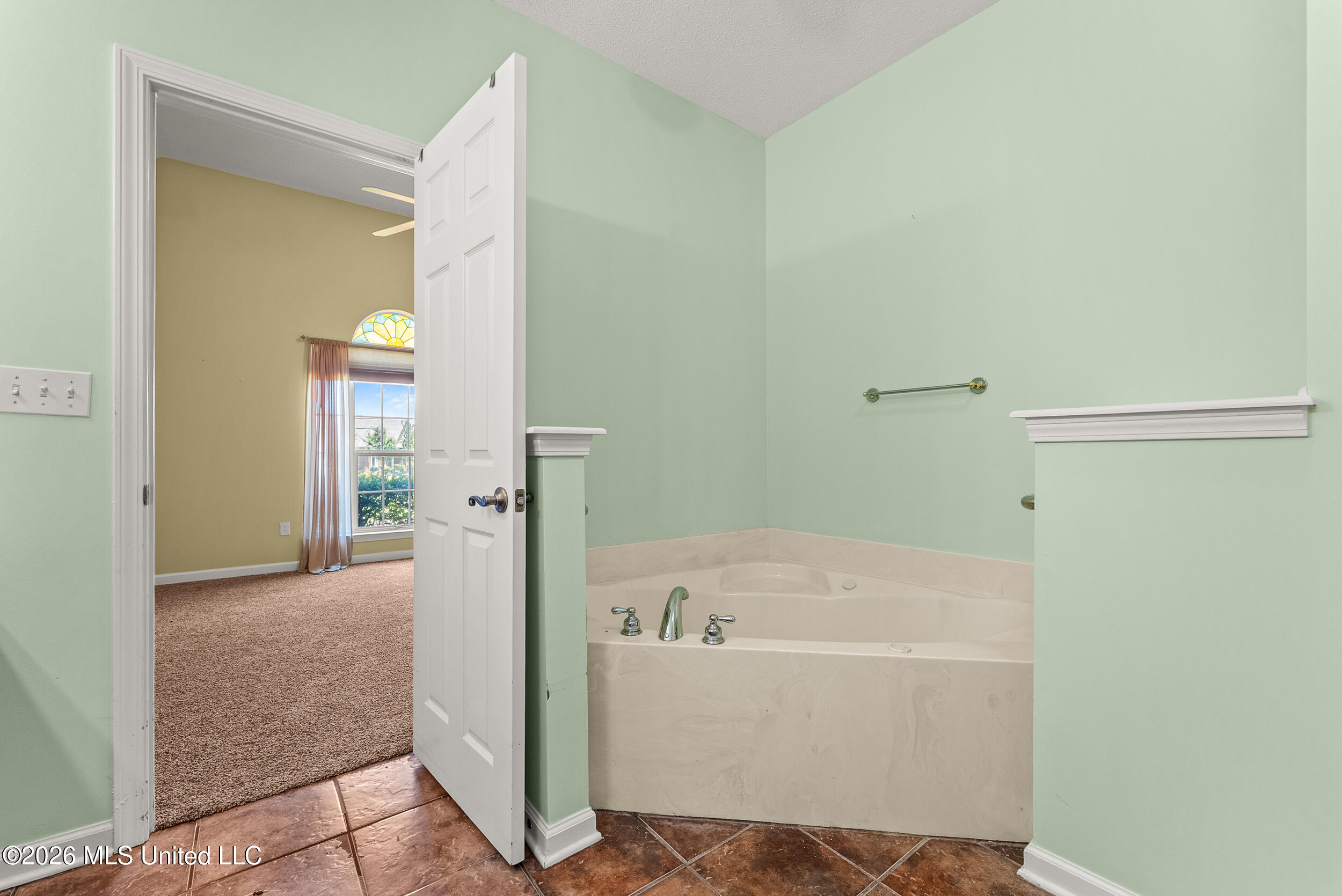 1144 Martin Circle North Hernando, MS 38632 - Photo 17 of 24 Primary Bathroom