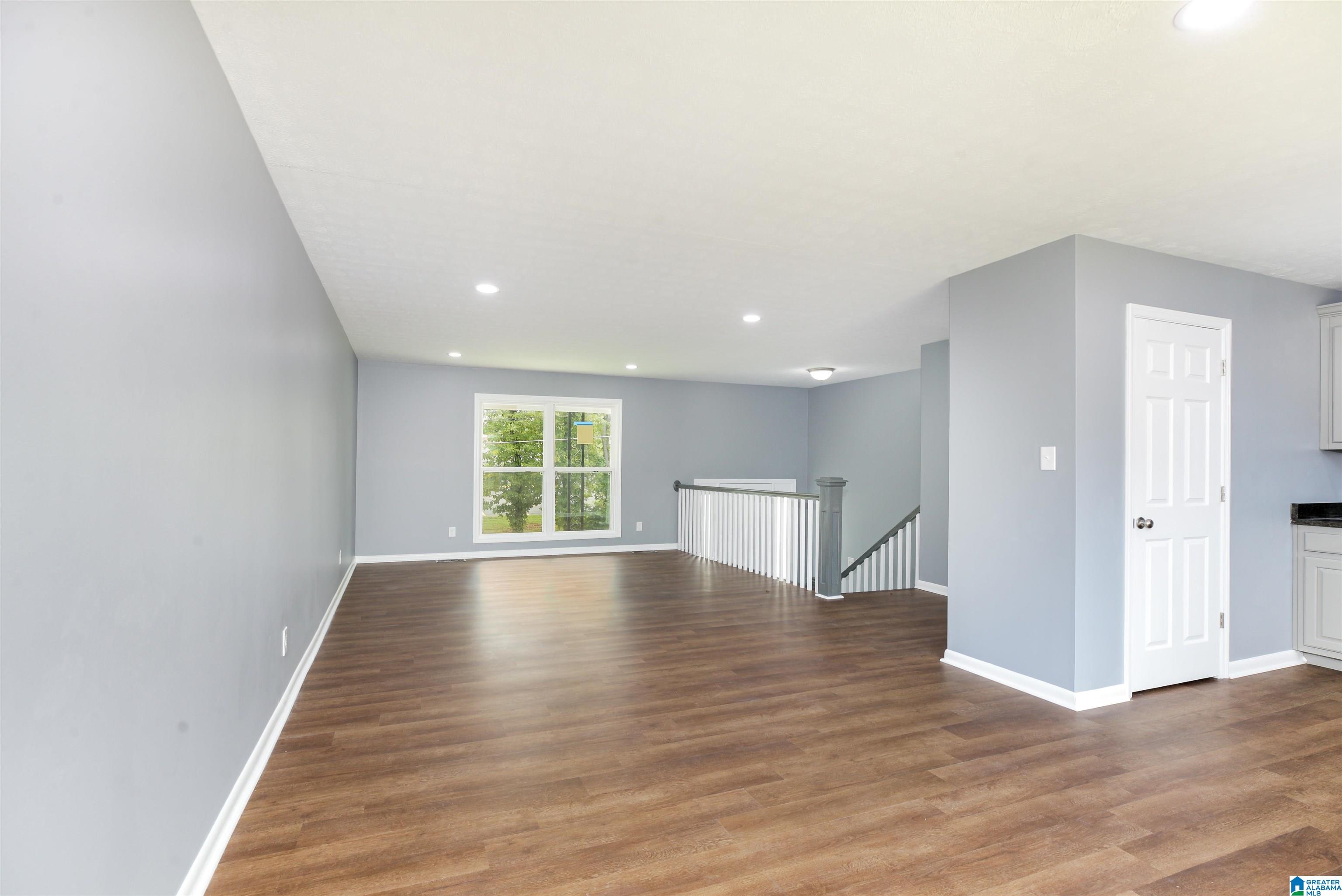 716 Goldwire Way Southwest Birmingham, AL 35211 - Photo 4 of 30