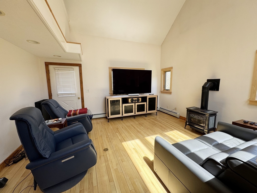 259 River Road West Newbury, MA 01985 - Photo 8 of 19