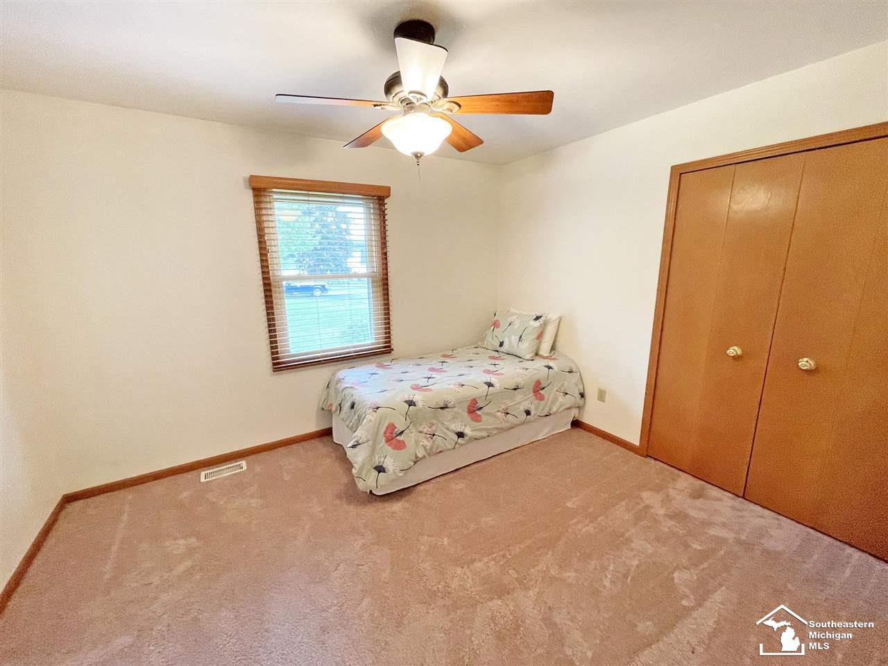 3138 West Dean Road Lambertville, MI 48144 - Photo 19 of 26