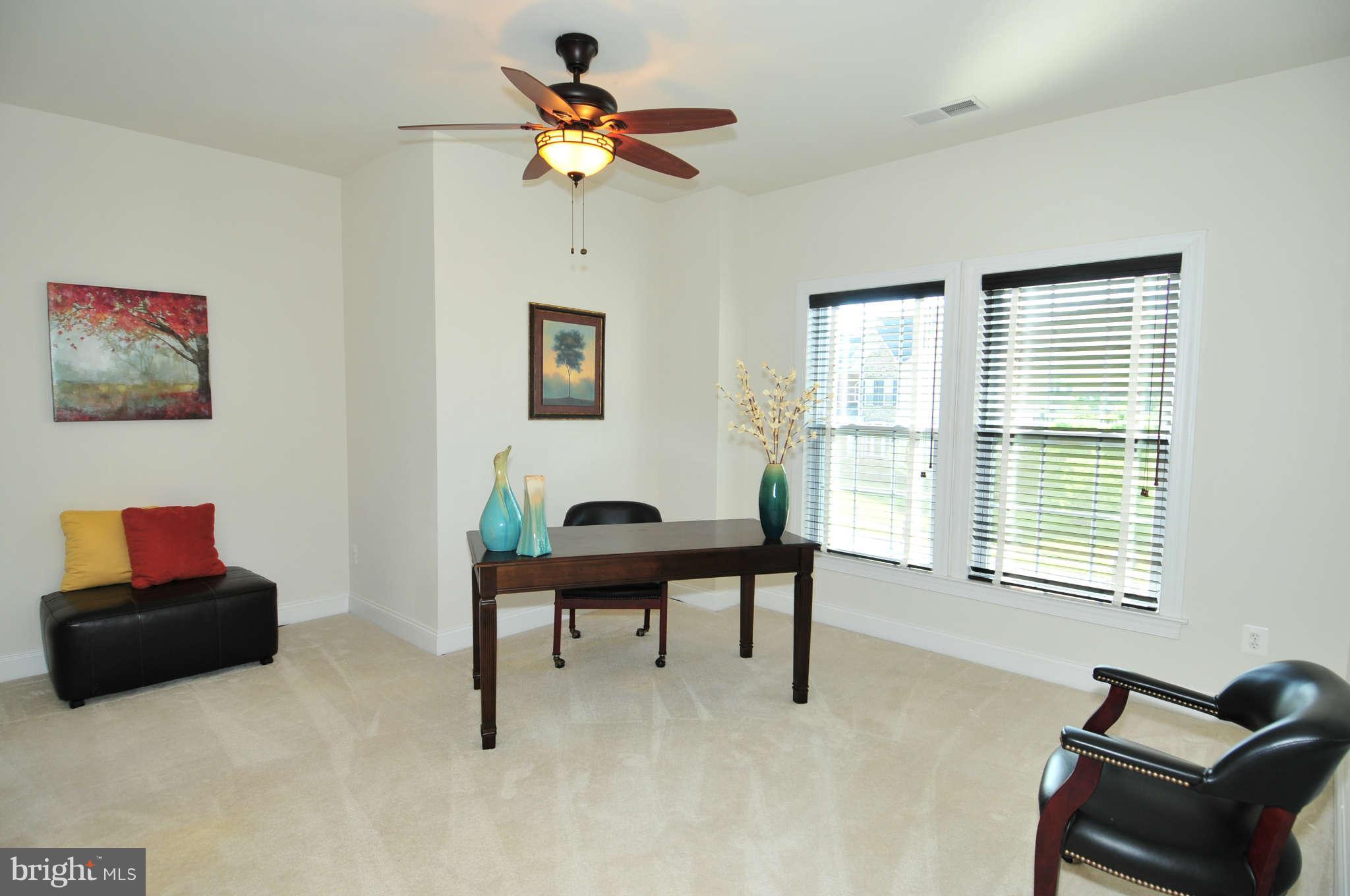 9319 Castle Hill Road Springfield, VA 22153 - Photo 22 of 29 Bedroom/office