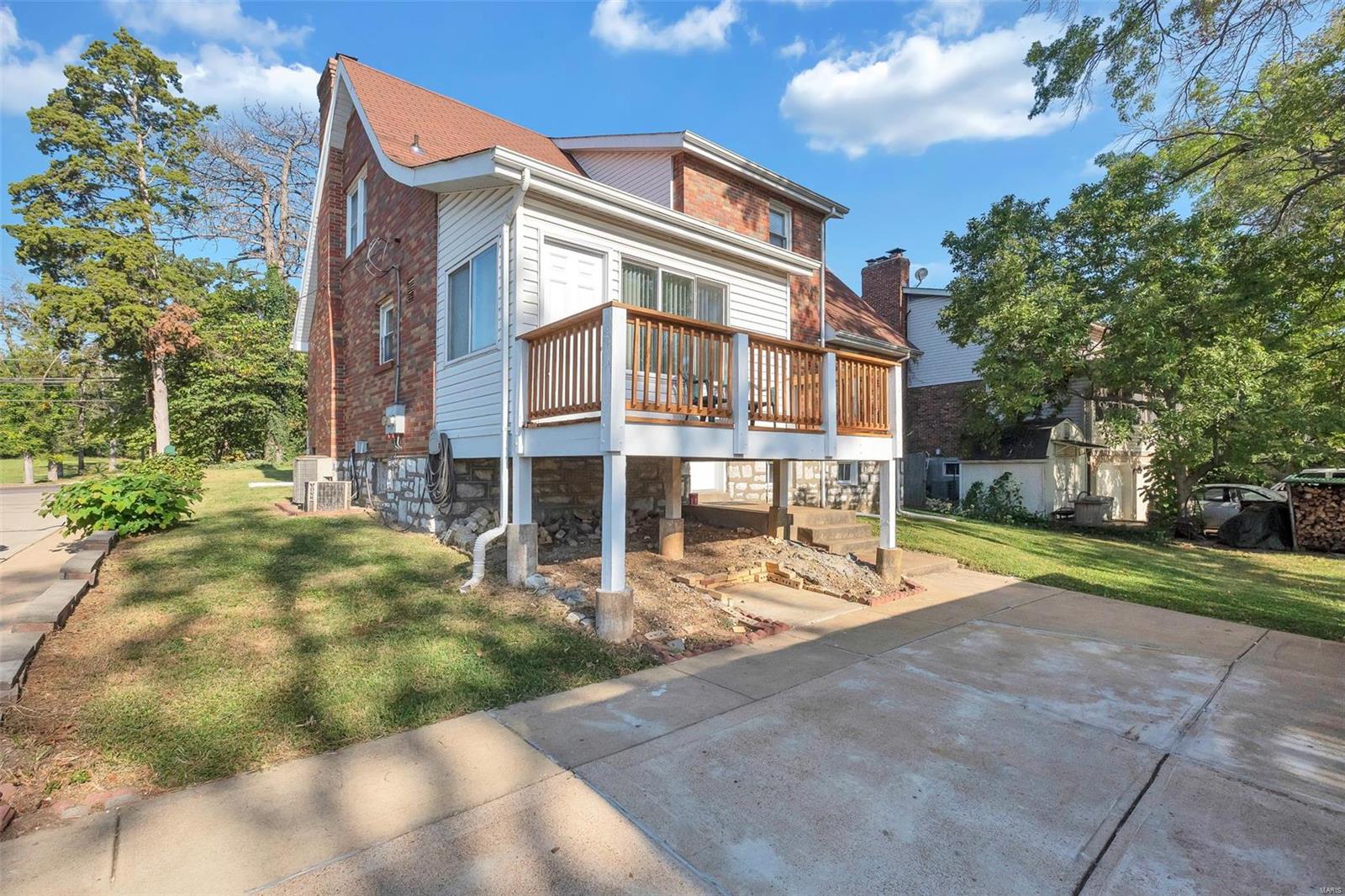 2852 Telegraph Road St. Louis, MO 63125 - Photo 3 of 29 Gallery Image 3