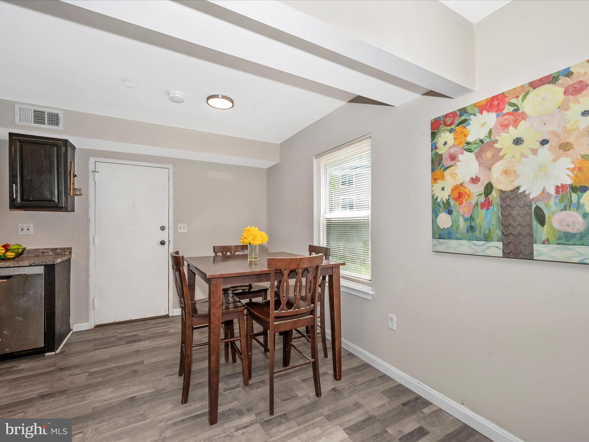 209 Hope Circle Frederick, MD 21701 - Photo 20 of 35 Dining area