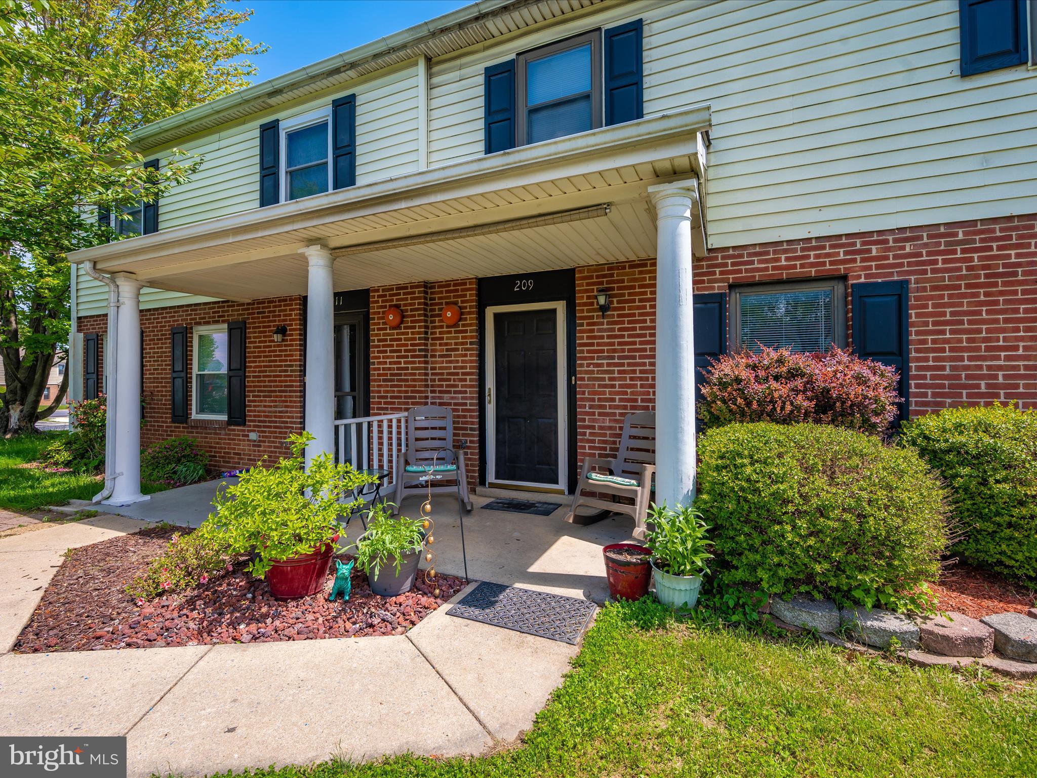209 Hope Circle Frederick, MD 21701 - Photo 32 of 35 Front porch