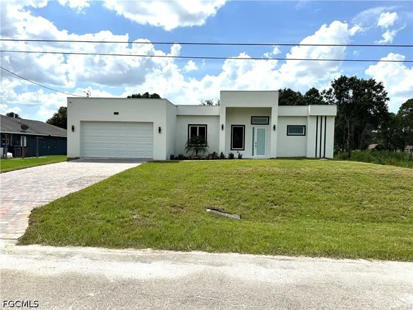 $2,385 | 515 Broadway Avenue, Lehigh Acres, FL 33972