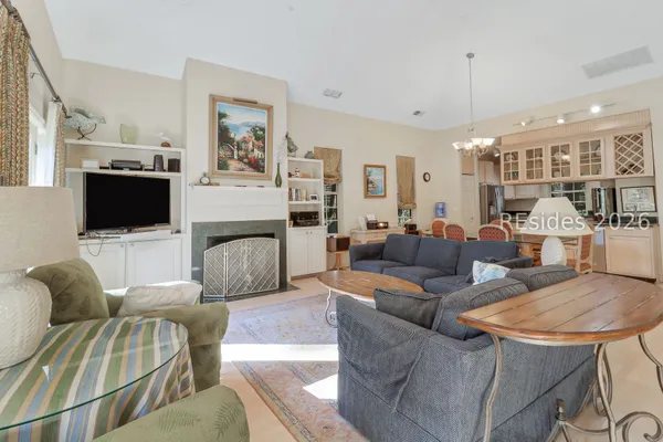 $2,300,000 | 2 Canvasback Road, Hilton Head Island, SC 29928