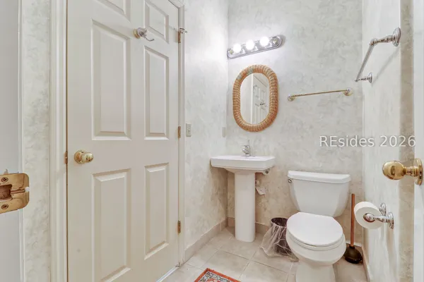 $2,300,000 | 2 Canvasback Road, Hilton Head Island, SC 29928