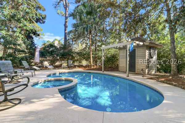 $2,300,000 | 2 Canvasback Road, Hilton Head Island, SC 29928