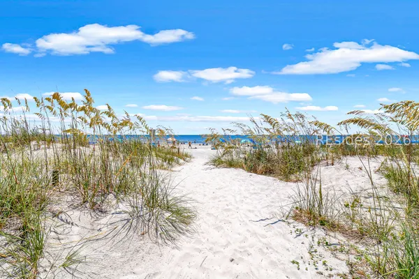 $2,300,000 | 2 Canvasback Road, Hilton Head Island, SC 29928