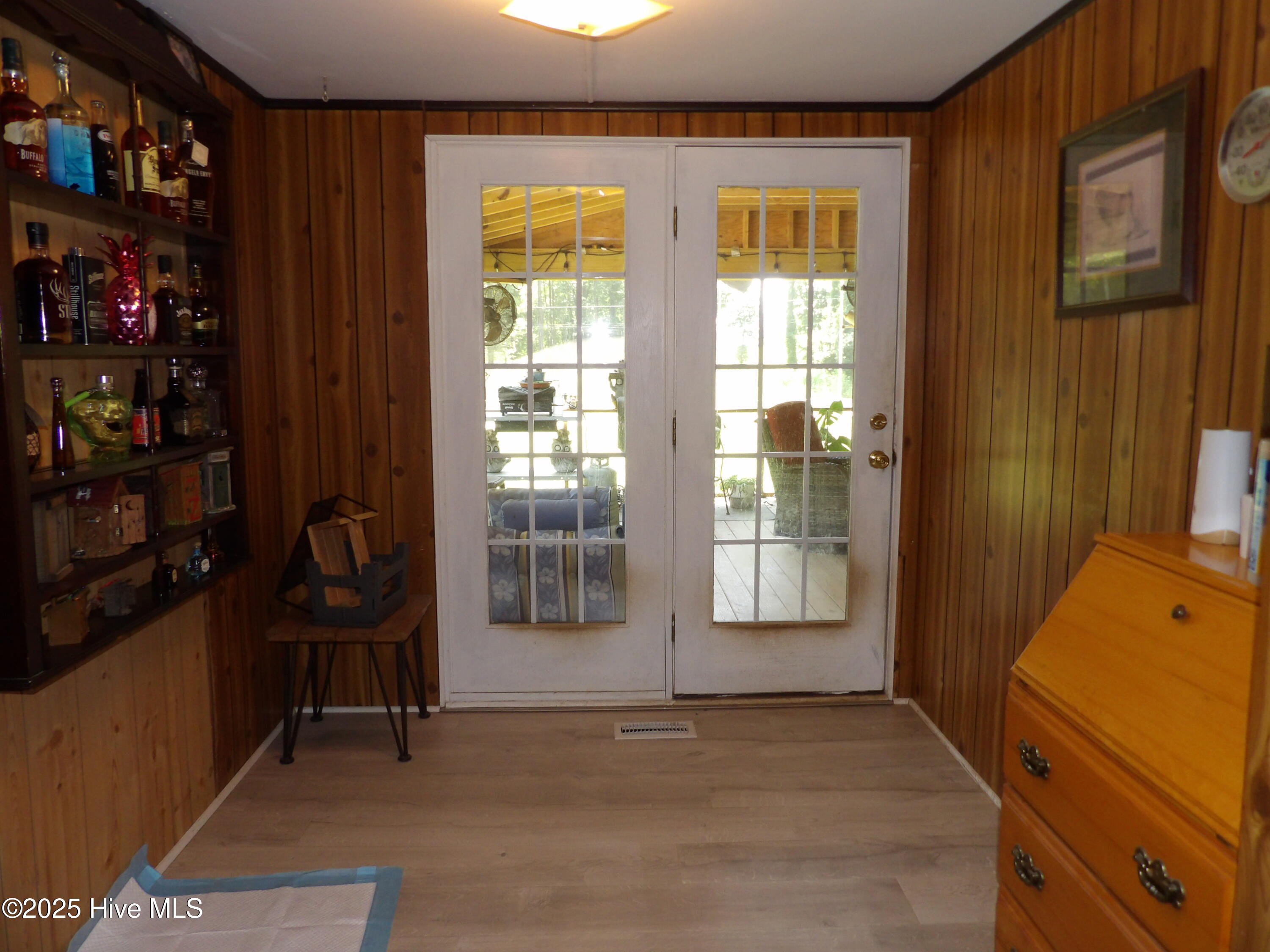 9258 Stoney Hill Church Road Middlesex, NC 27557 - Photo 9 of 20 Foyer