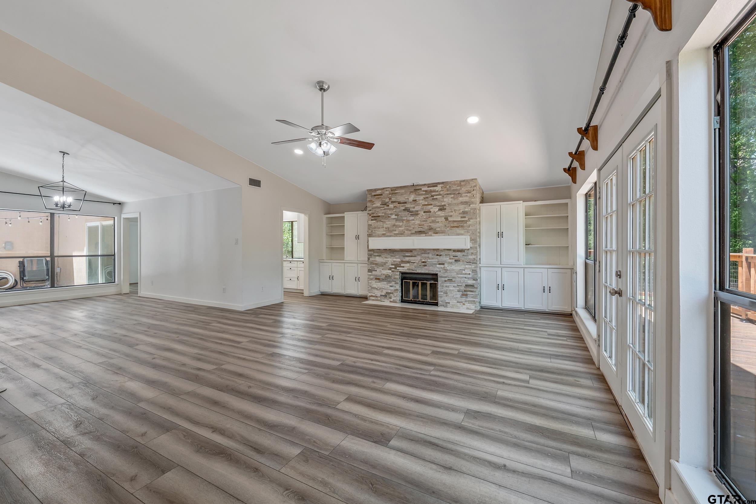 607 Northgate Road Hideaway, TX 75771 - Photo 5 of 35