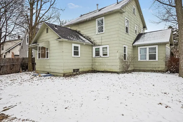 $179,900 | 903 Southworth Terrace, Kalamazoo, MI 49048
