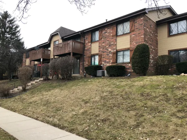 $66,900 | 7721 North 60th Street, Unit 104D, Milwaukee, WI 53223