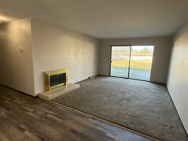 $66,900 | 7721 North 60th Street, Unit 104D, Milwaukee, WI 53223