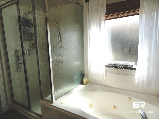 119 General Canby Drive Daphne, AL 36527 - Photo 16 of 34 Separate Shower and Jetted Tub