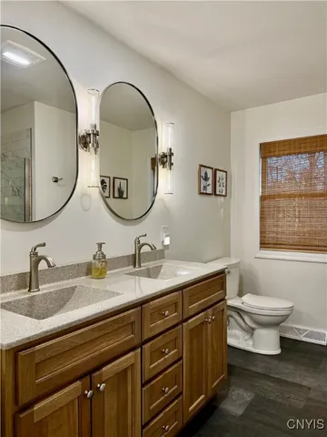 $414,900 | 7 Upper Woods Circle, New Hartford, NY 13413