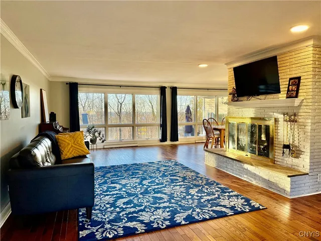 $414,900 | 7 Upper Woods Circle, New Hartford, NY 13413