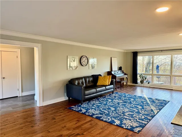 $414,900 | 7 Upper Woods Circle, New Hartford, NY 13413