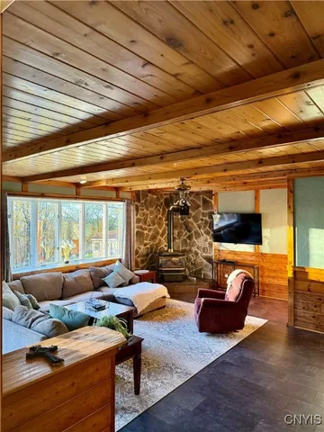 $414,900 | 7 Upper Woods Circle, New Hartford, NY 13413