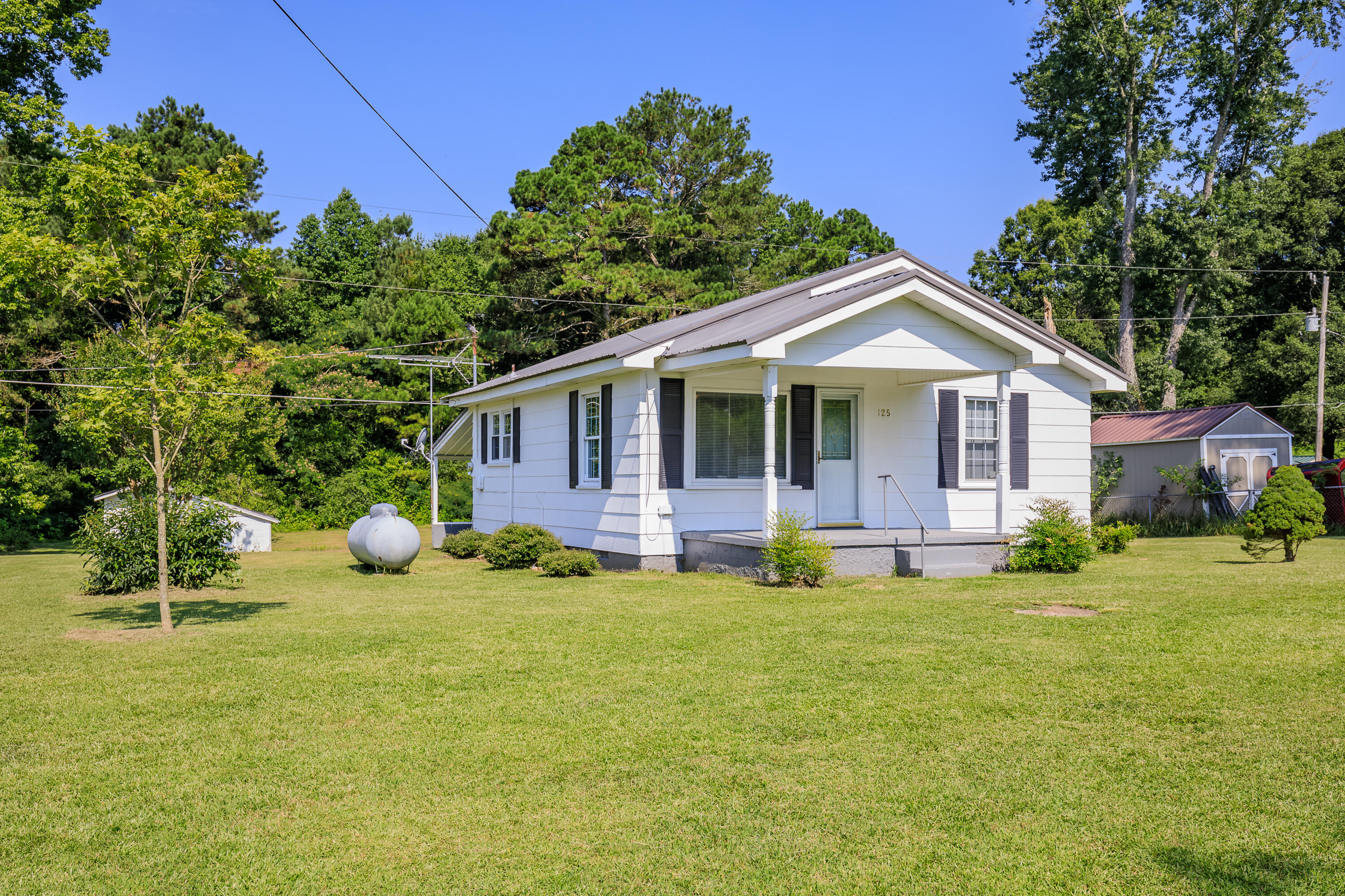 125 Reese Rd, LaFayette, GA