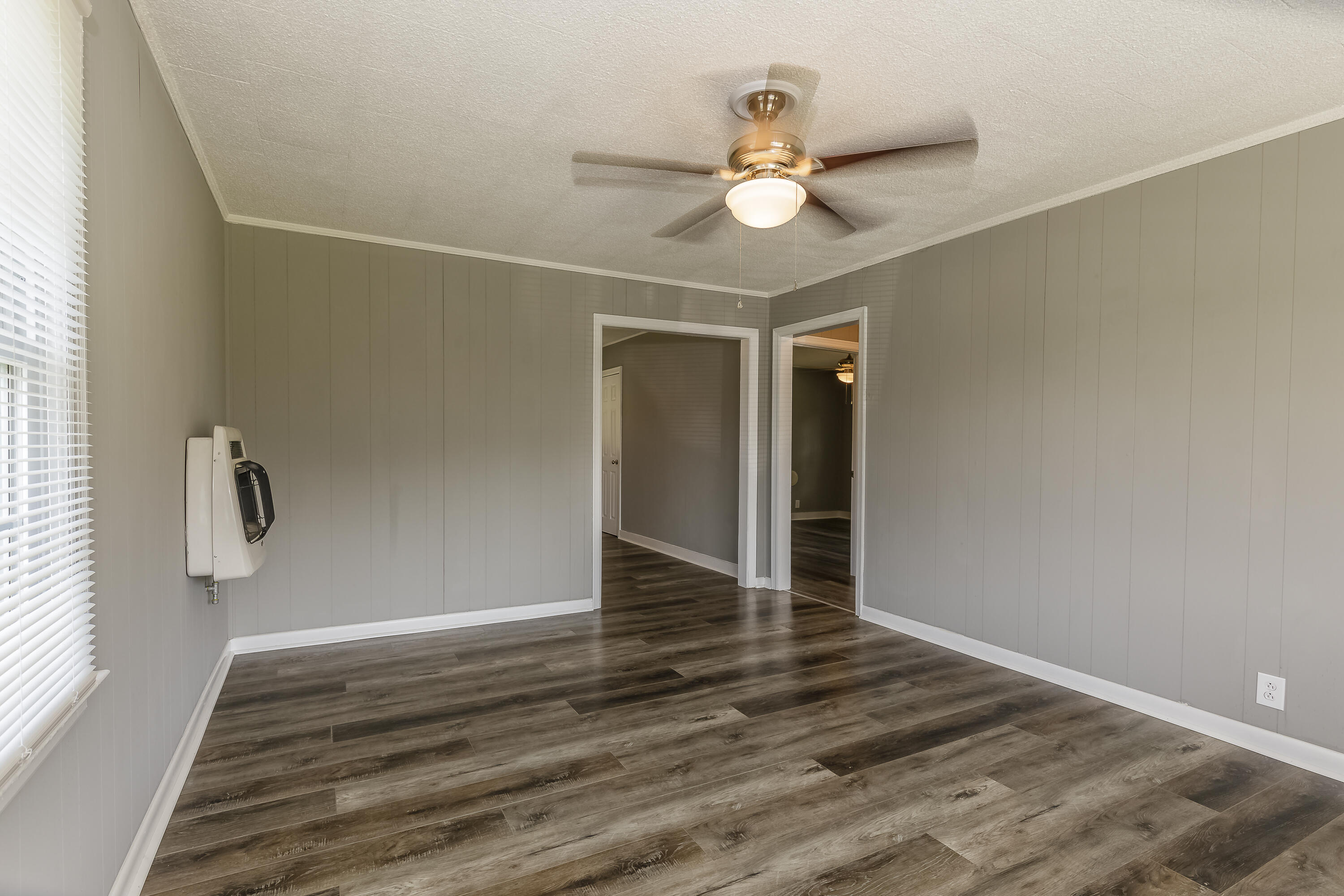 125 Reese Road LaFayette, GA 30728 - Photo 4 of 31 Living Room