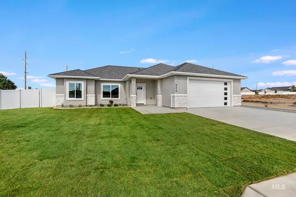 $439,900 | 800 Bird Farm Drive, Jerome, ID 83338