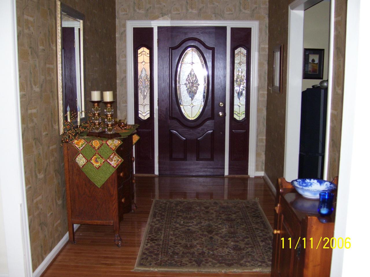 3559 Brymoor Road Southwest Roanoke, VA 24018 - Photo 2 of 7 Foyer