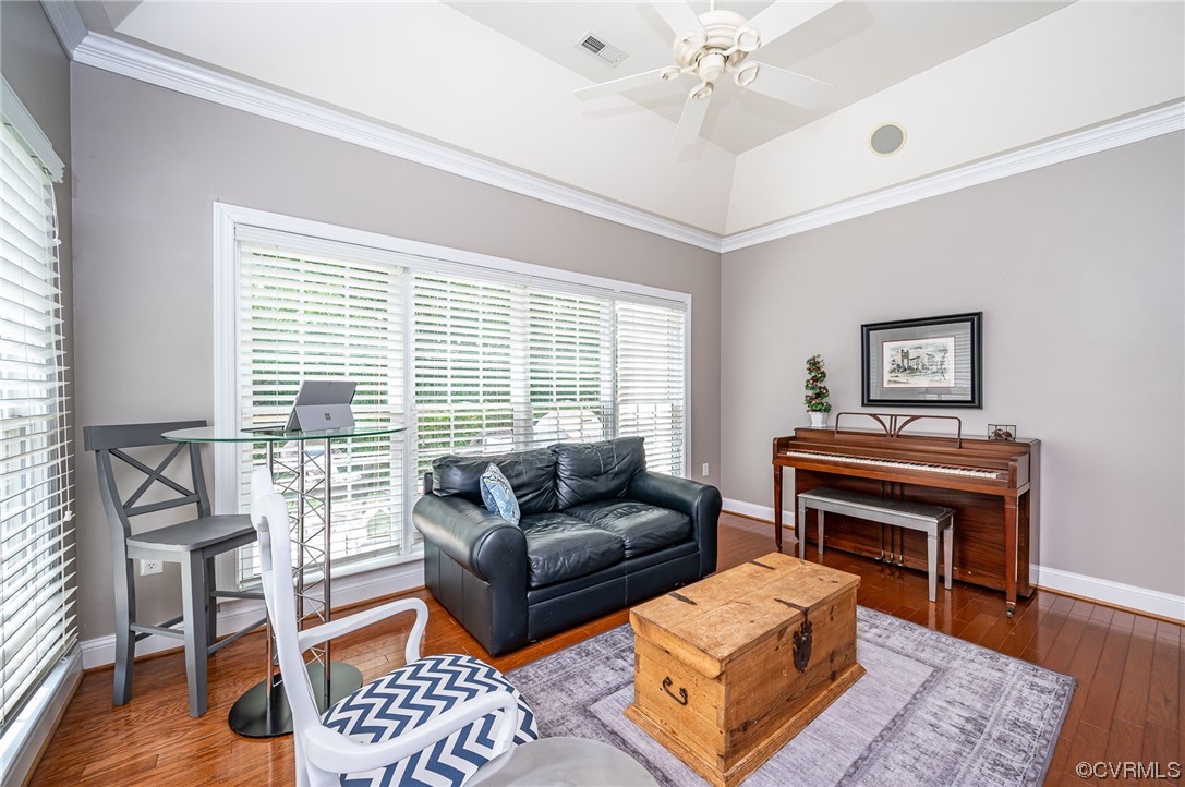5080 Park Commons Loop Glen Allen, VA 23059 - Photo 17 of 41 a living room with furniture a rug and a large window