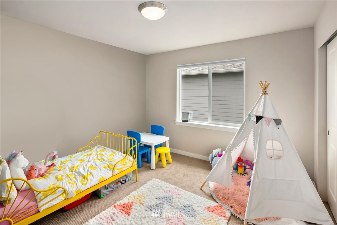 17507 Meridian Place West Bothell, WA 98012 - Photo 19 of 26 Gallery Image 19