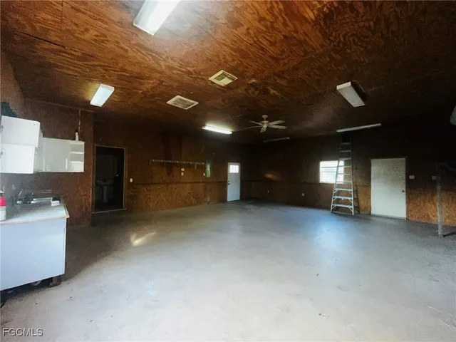 a view of a storage & utility room