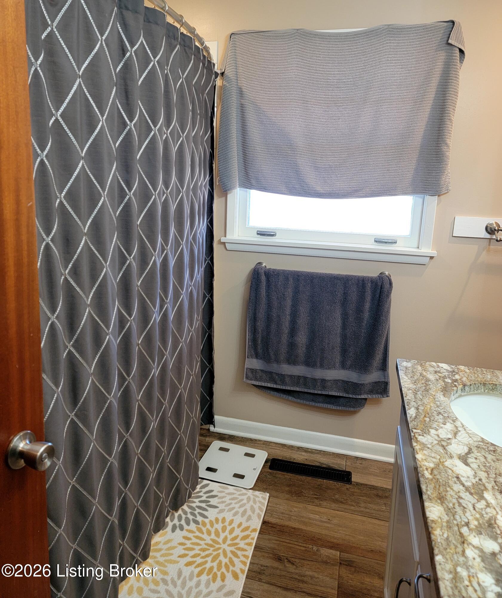 9307 Fairground Road Louisville, KY 40291 - Photo 16 of 33 1000010070