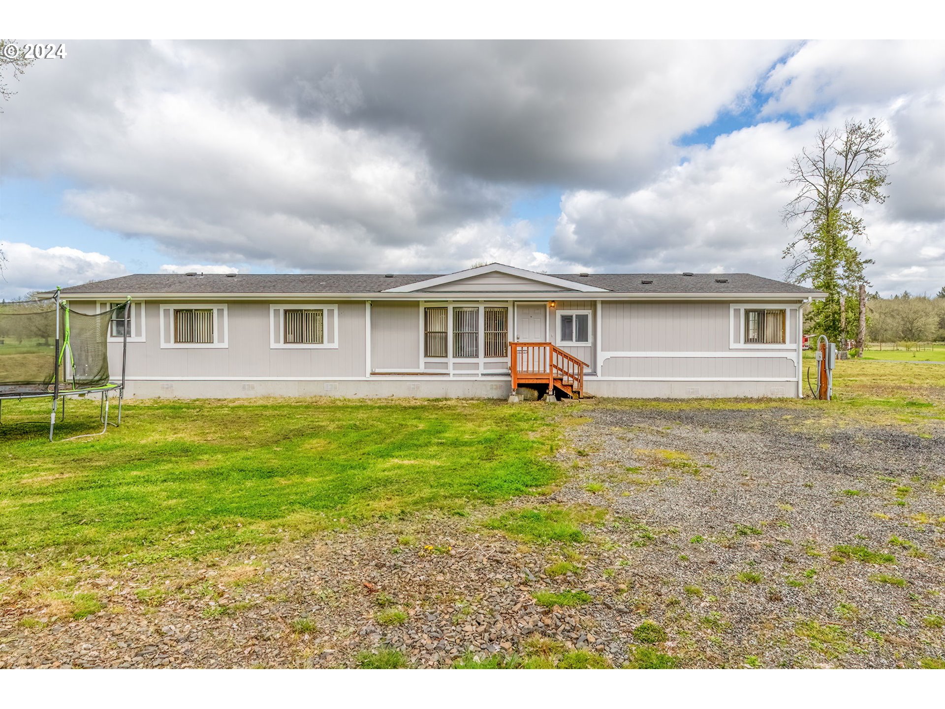 208 Smokey Valley Road Toledo, WA 98591 - Photo 3 of 40 Gallery Image 3