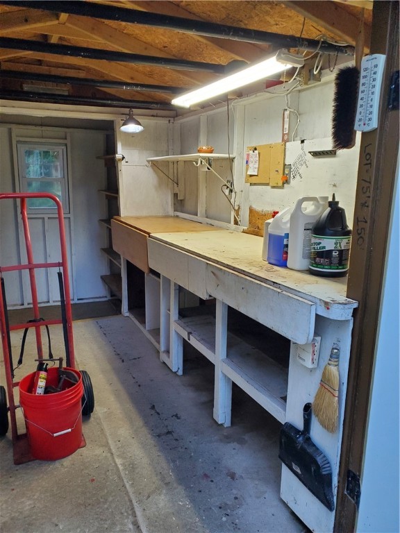 3 5 Elms Circle Coventry, RI 02816 - Photo 28 of 31