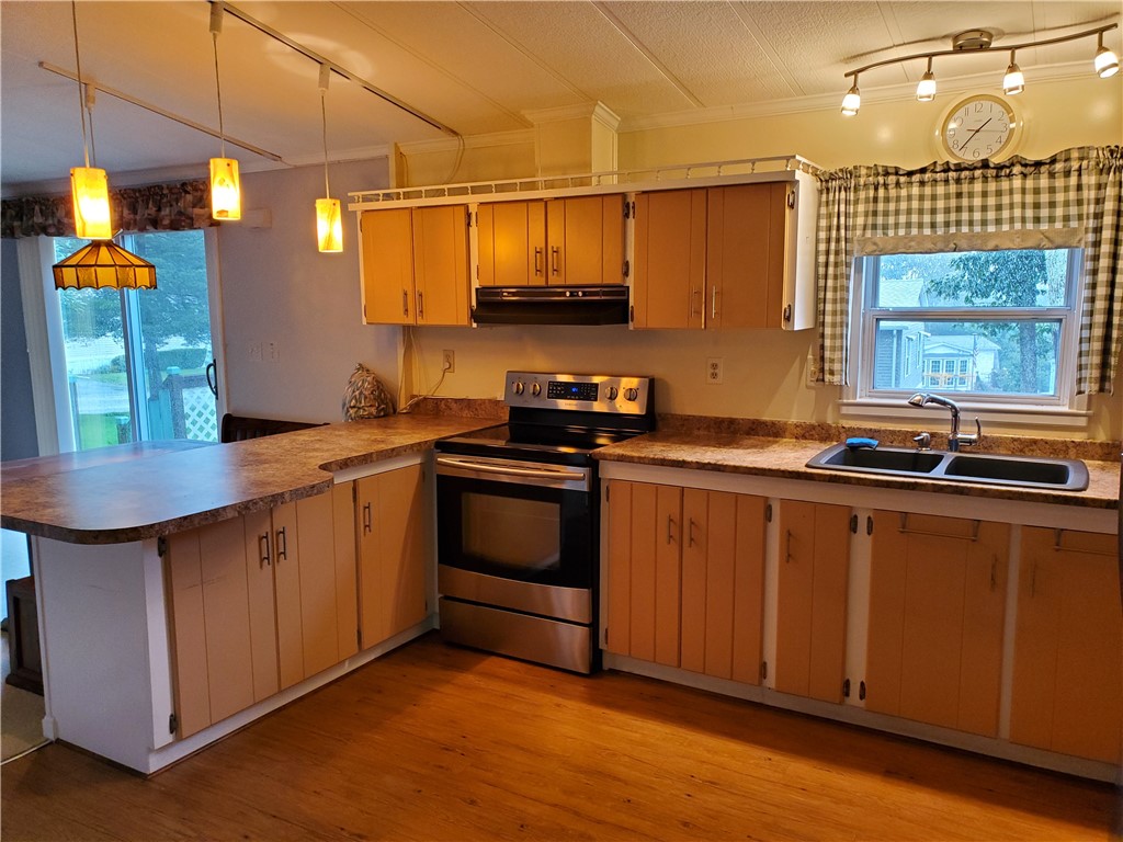 3 5 Elms Circle Coventry, RI 02816 - Photo 3 of 31