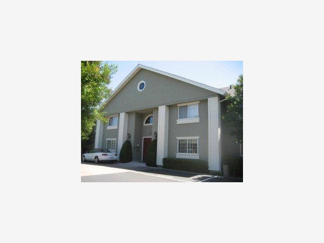 20 Willow Road, Unit 35 Menlo Park, CA 94025 - Photo 1 of 9