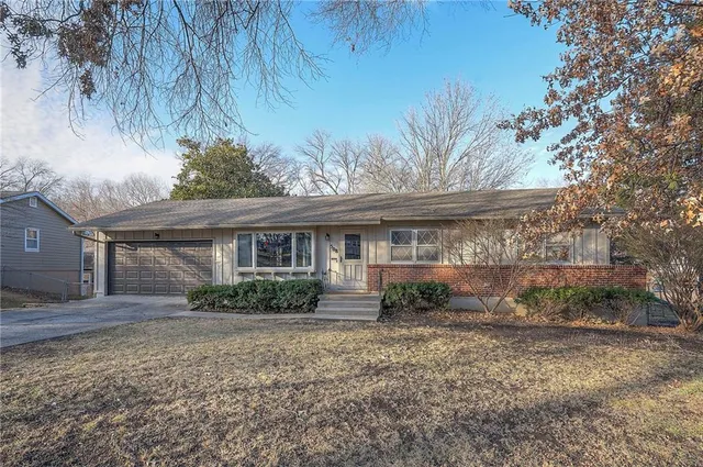 $279,000 | 508 East 109th Terrace, Kansas City, MO 64131