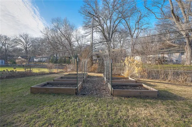 $279,000 | 508 East 109th Terrace, Kansas City, MO 64131