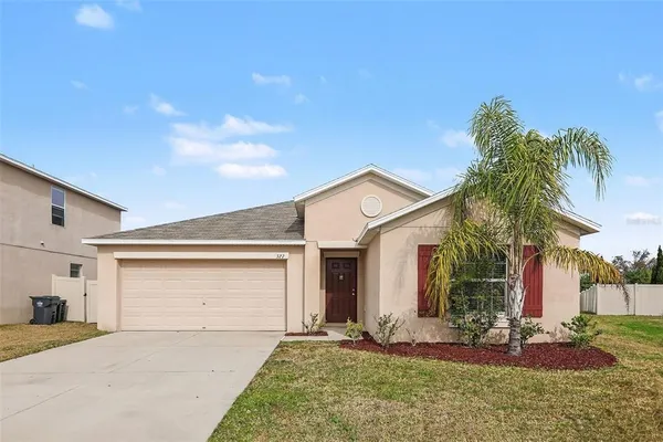 $295,000 | 327 Cascade Bend Drive, Ruskin, FL 33570