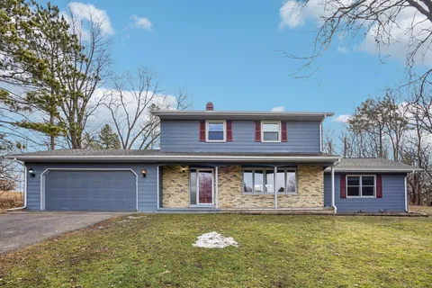 $465,000 | 1764 Oakview Drive, Stoughton, WI 53589