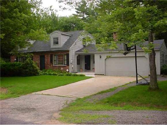24 Caron Road Bedford, NH 03110 - Photo 1 of 5