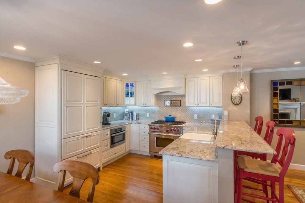 111 Oak Street Needham, MA 02492 - Photo 7 of 25 Gallery Image 7