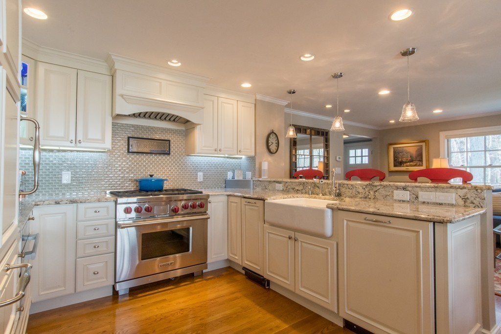 111 Oak Street Needham, MA 02492 - Photo 8 of 25 Gallery Image 8