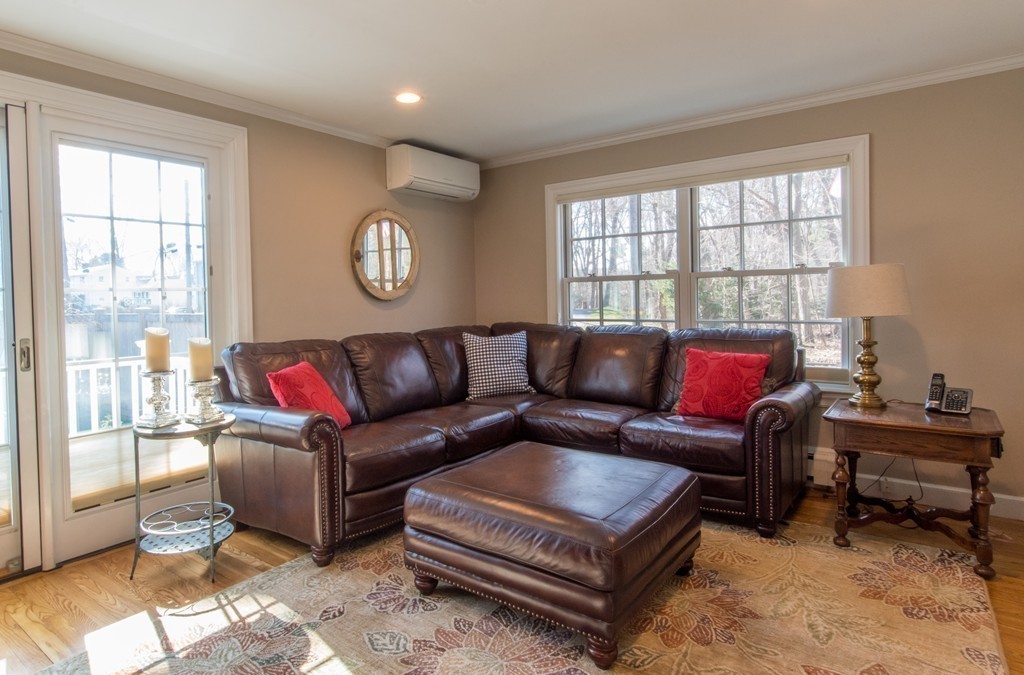 111 Oak Street Needham, MA 02492 - Photo 9 of 25 Gallery Image 9
