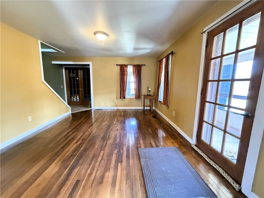 386 Hamilton Valley Road Spencer, NY 14883 - Photo 12 of 43 Livingroom