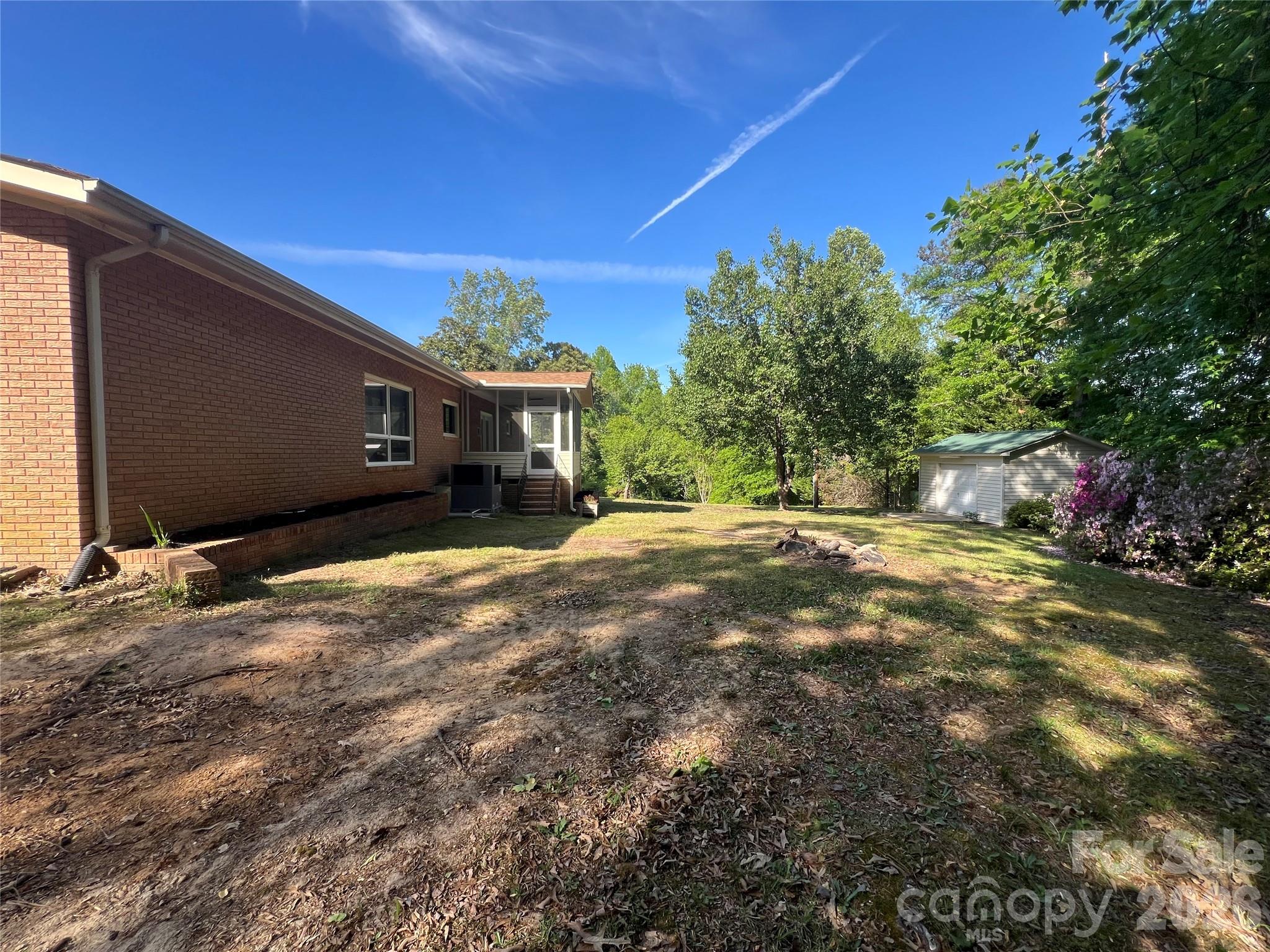 280 Raintree Road Great Falls, SC 29055 - Photo 8 of 40