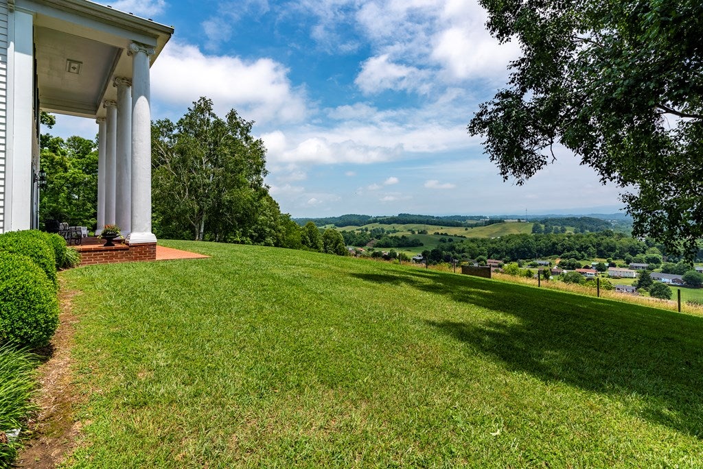 15060 Litton Road Abingdon, VA 24210 - Photo 6 of 64 Gallery Image 6
